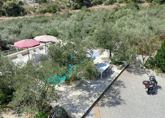 Vila Filip Makarska